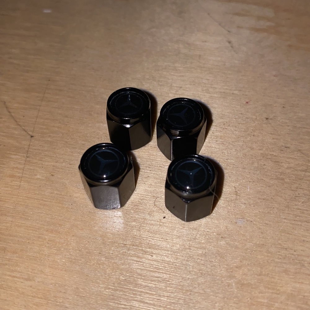 Mercedes Black Valve Tire Car Caps (4 pcs)
